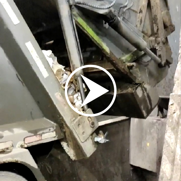 倒入焚燒發(fā)電廠視頻